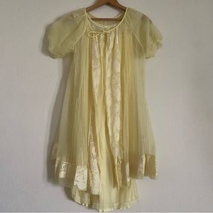 Vintage 1950s Radcliffe Babydoll Small Yellow Nightgown and Shawl Set